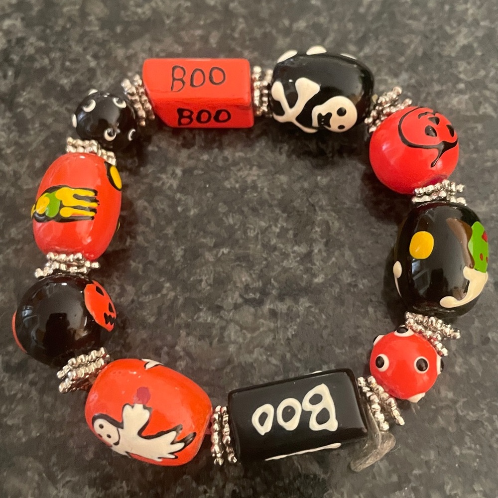 New Halloween Themed Beaded Bracelet for women or kids wear